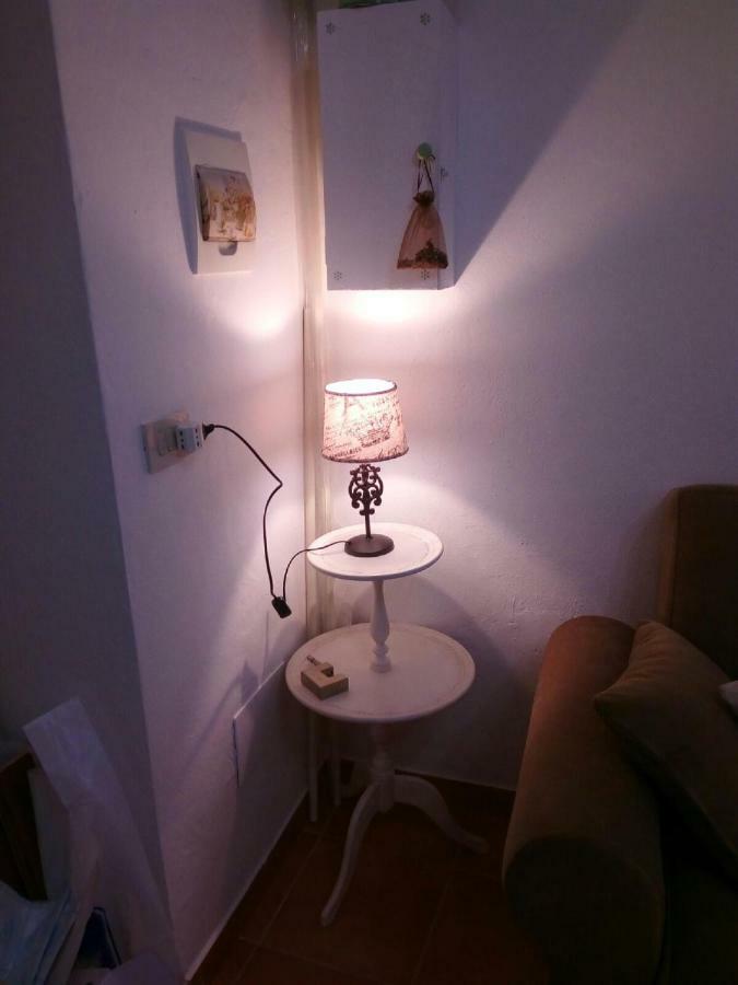 Little House Inside Capo'S Market Apartment Palermo Bagian luar foto